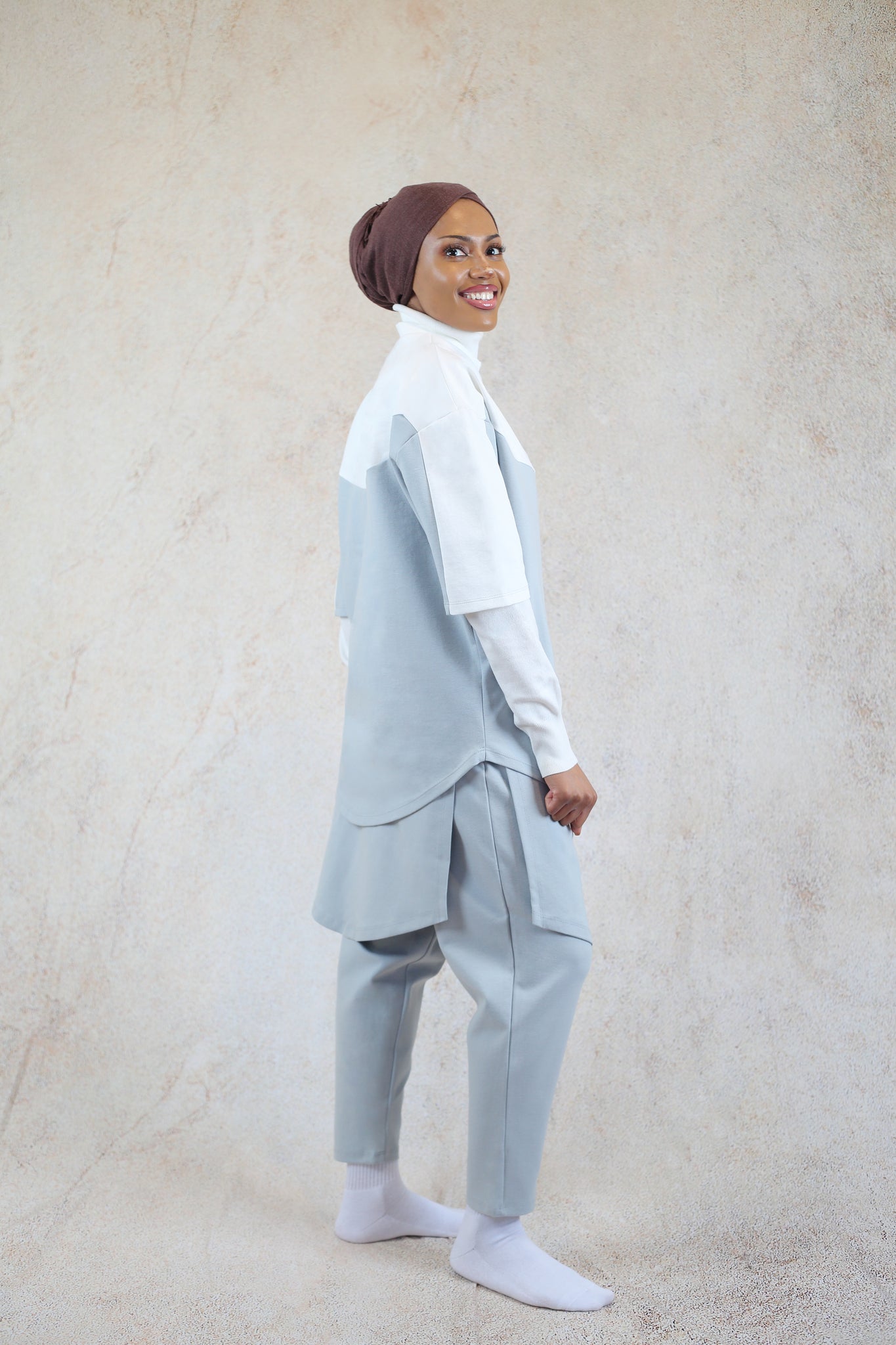 Short Panel Trousers
